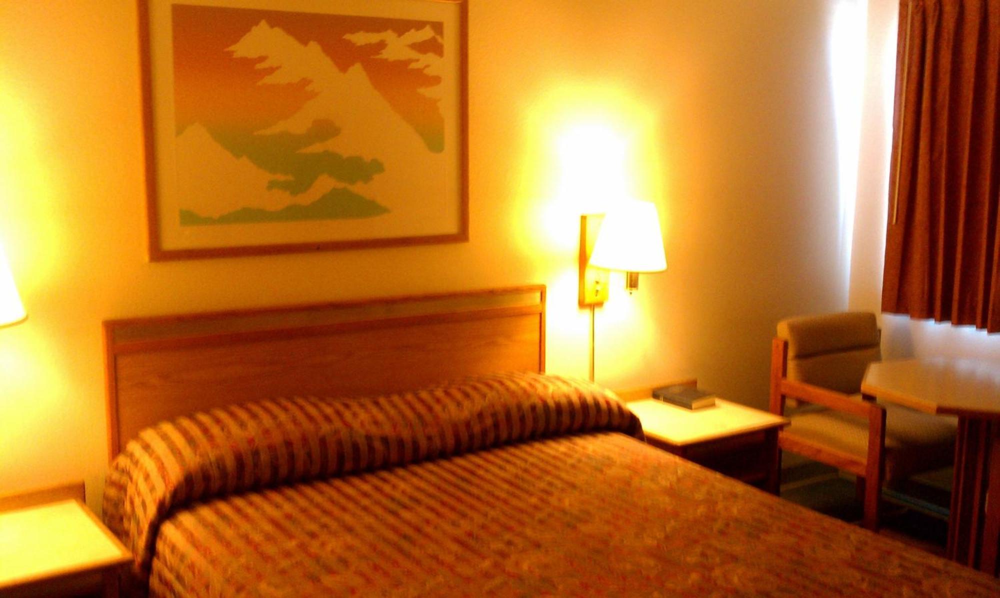 Colorado River Value Inn Bullhead City Bagian luar foto